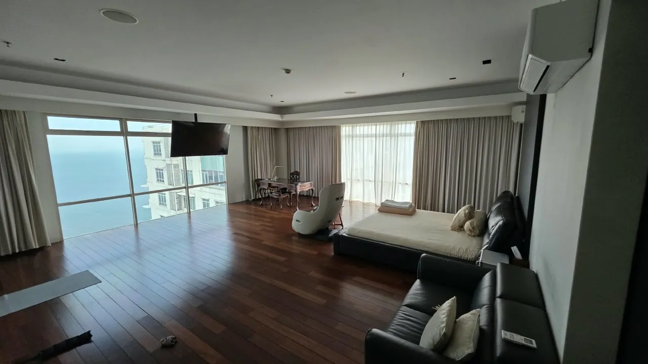 Foto 3: Penthouse Pantai Mutiara